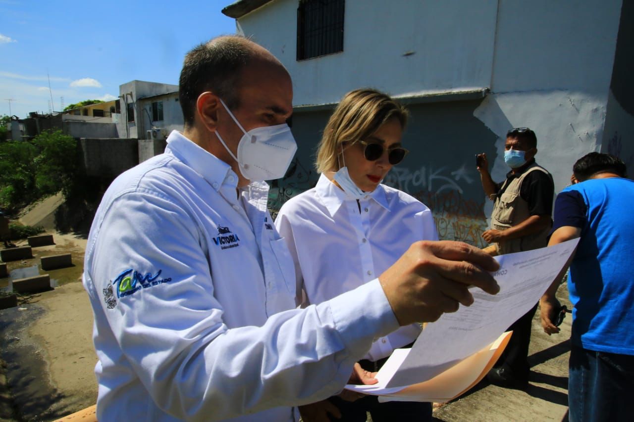 Supervisa Pilar limpieza de drenes en la ciudad