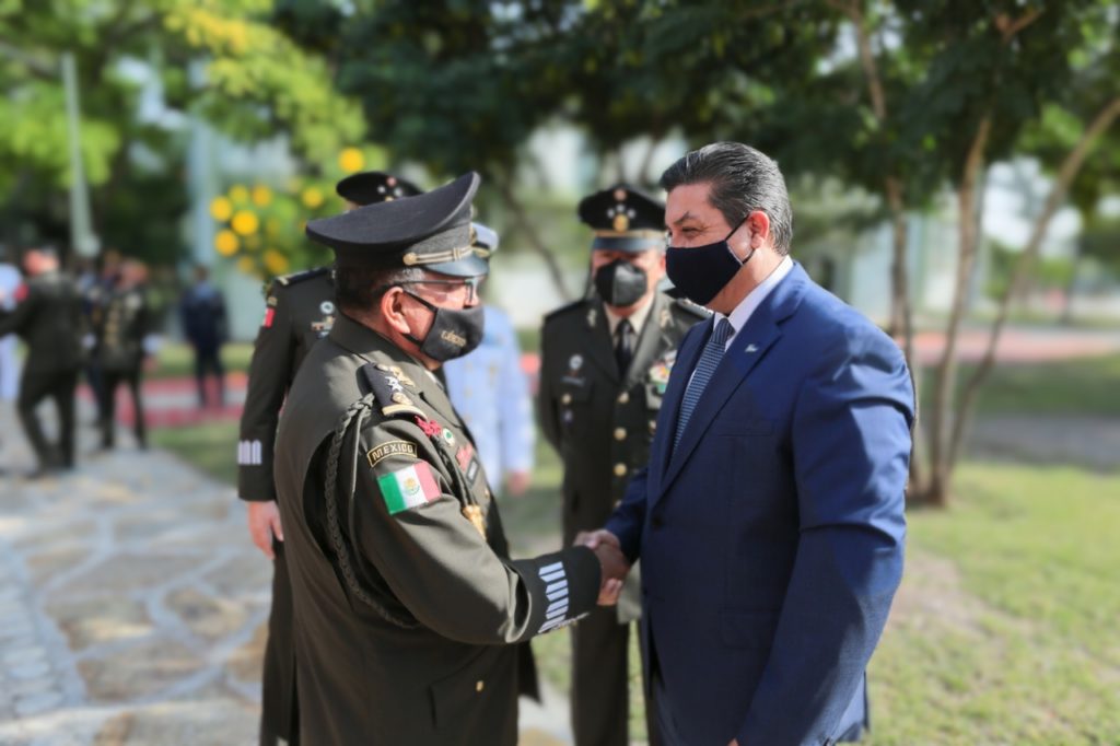 Designan mando en 48/a Zona Militar en Tamaulipas  El mandatario participó en la ceremonia de posesión y protesta del nuevo mando de la 48 zona militar con sede en Ciudad Victoria.