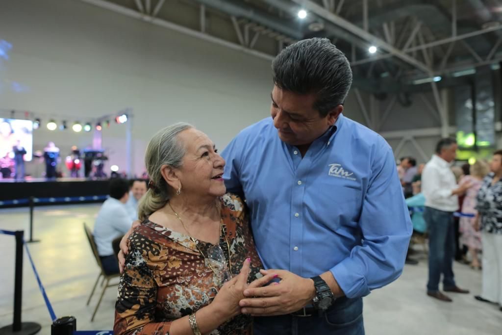 Respalda Gobernador Francisco García Cabeza de Vaca trabajo de maestros de Tamaulipas