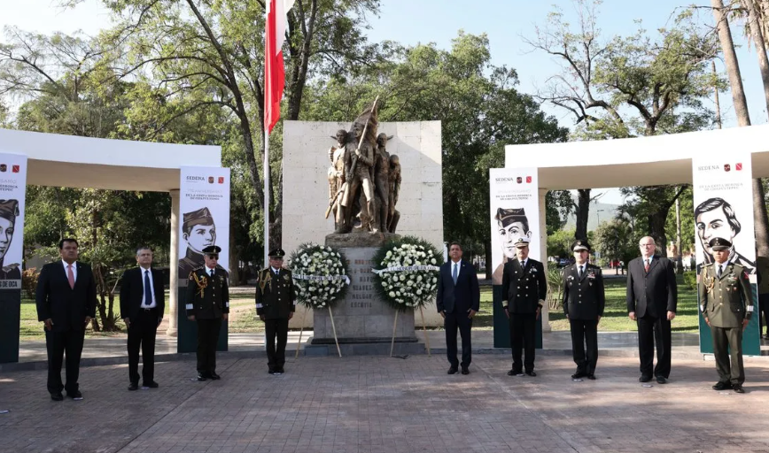 Participa Gobernador Francisco Cabeza de Vaca en el 175 Aniversario de la Gesta Heroica de Chapultepec.