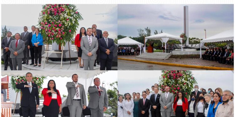 Rinde la UAT homenaje a sus fundadores