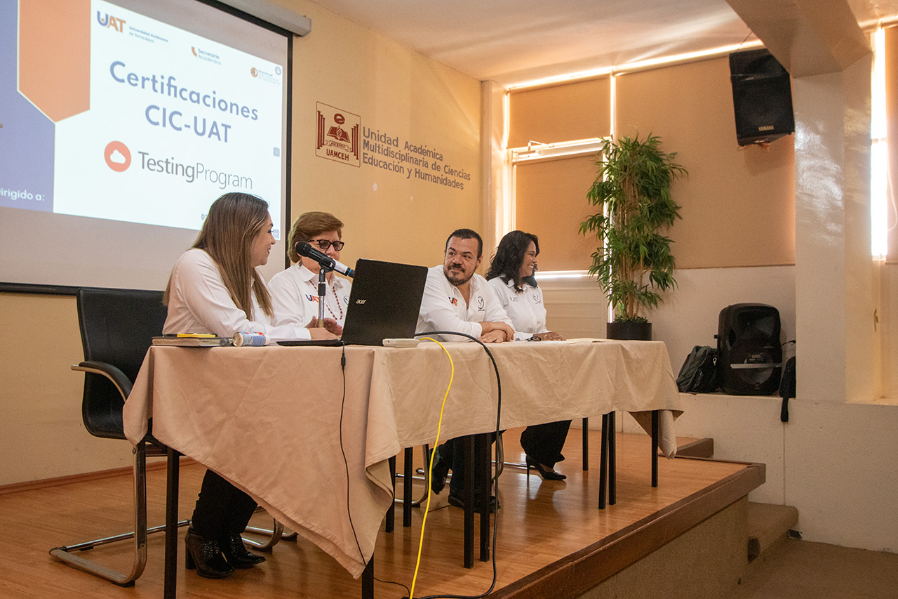 Capacita UAT a estudiantes para la certificación internacional en ...