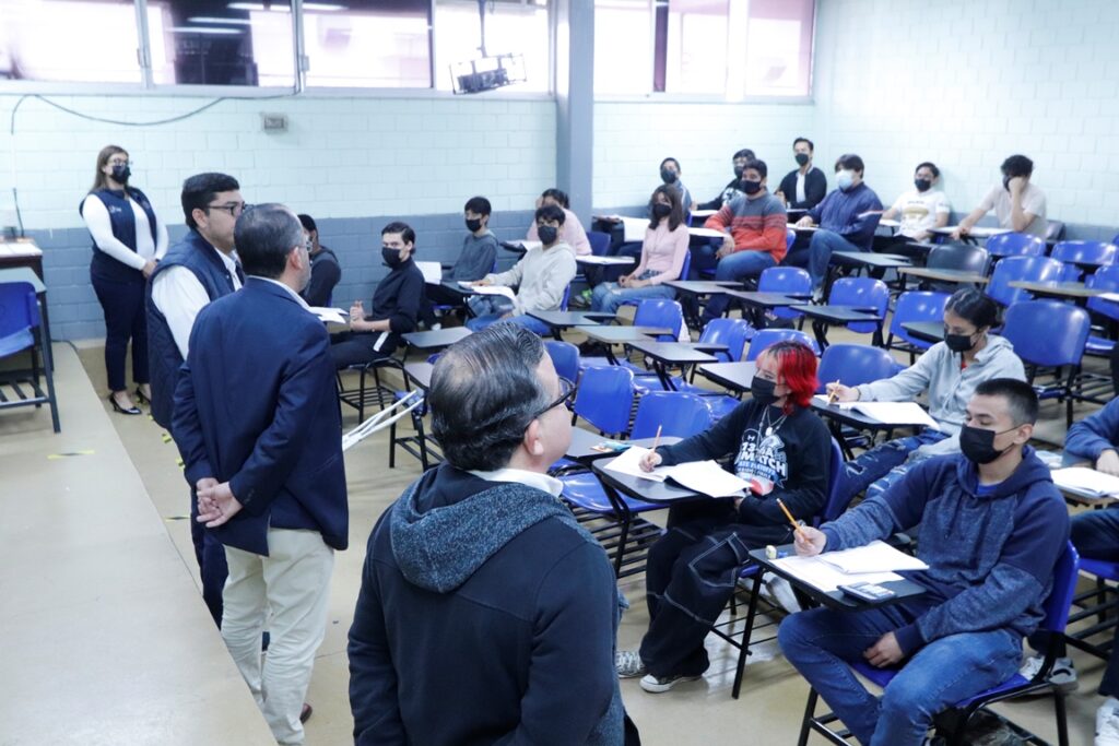 Presentan en la UAT examen de admisión Ceneval