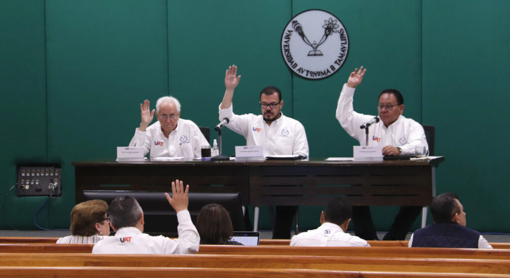 Preside rector de la UAT trabajos de la Asamblea Universitaria