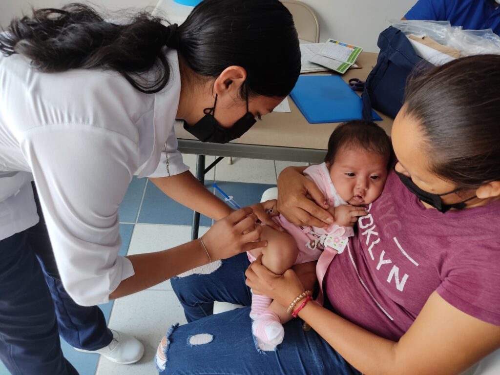 Cuenta Salud con vacunas disponibles para la Poliomelitis