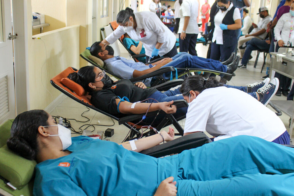 Promueve la UAT campaña permanente de donación de sangre