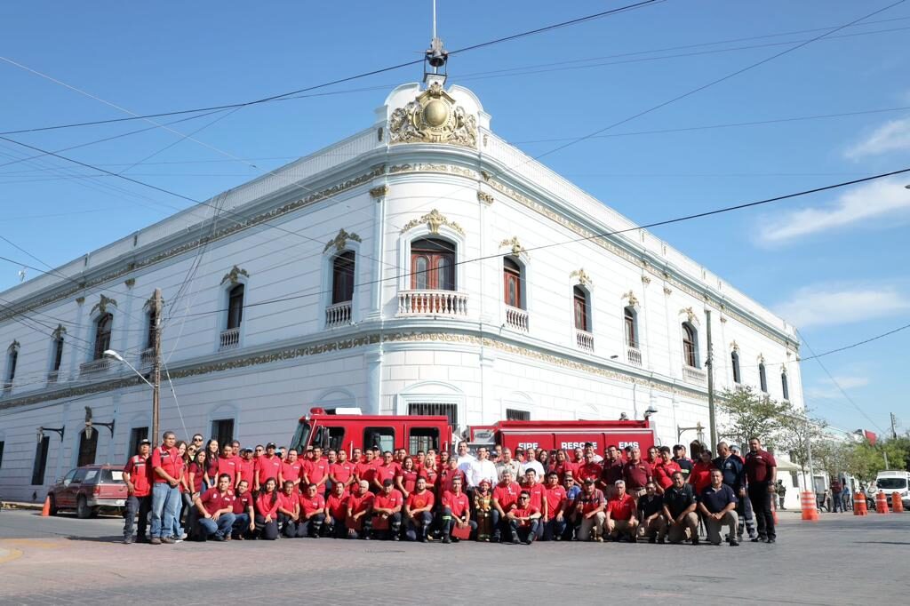 Reconocimiento por el trabajo que realizan en favor de la sociedad civil Día del Bombero