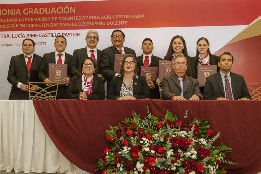 Egresan nuevos licenciados y másteres del Centro de Actualización del Magisterio en Tamaulipas