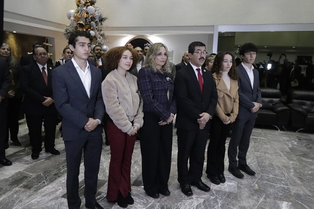 Rector Dámaso Anaya transmite mensaje navideño de unidad y compromiso