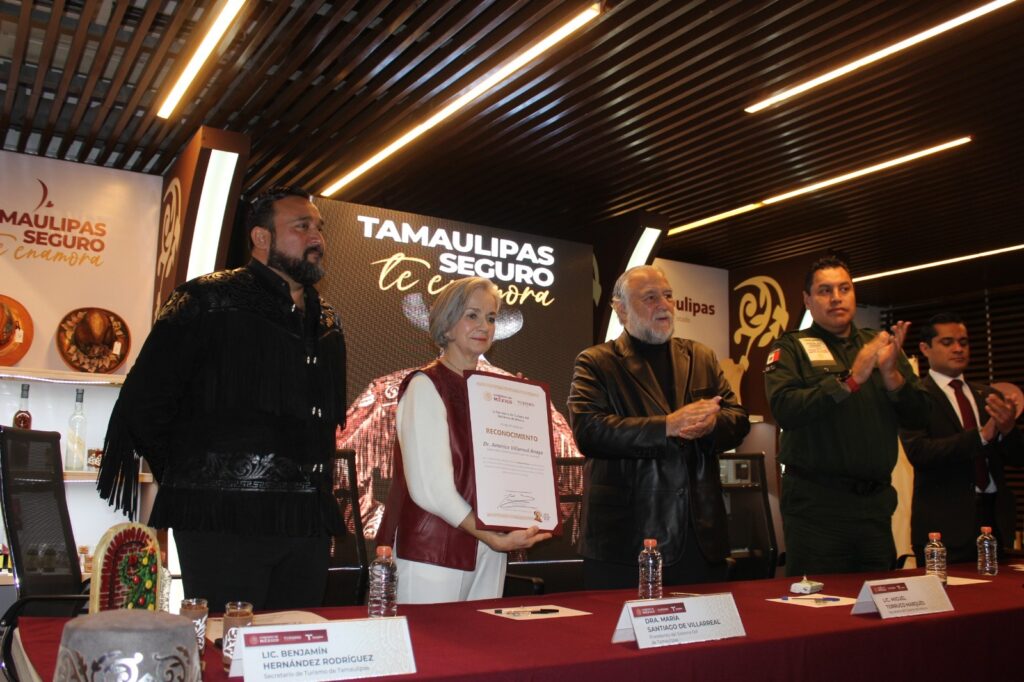 Inauguran exposición turística “Tamaulipas seguro te enamora” en Punto México