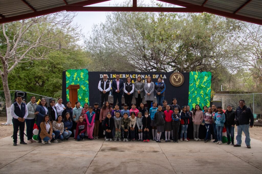 Promueve UAT actividades científicas para alumnas de escuelas primarias