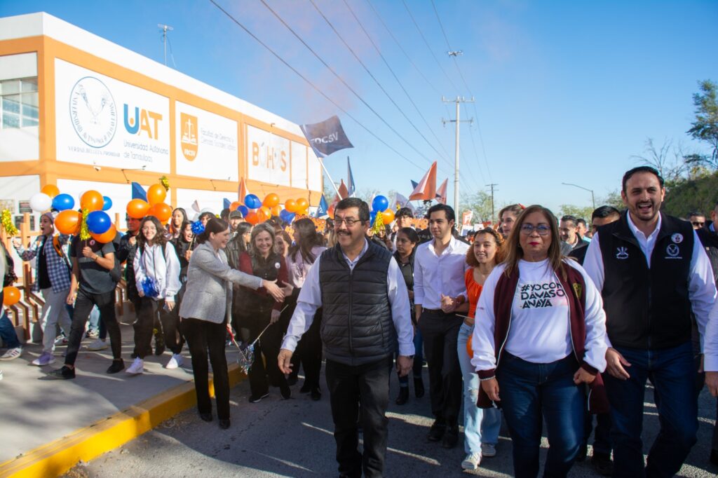 Universitarios respaldan candidatura de Dámaso Anaya Alvarado para la rectoría de la UAT