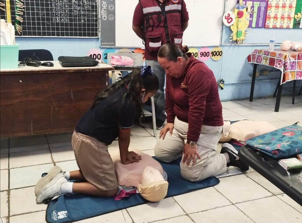 Se capacitan escuelas de Tamaulipas en seguridad escolar y protección civil