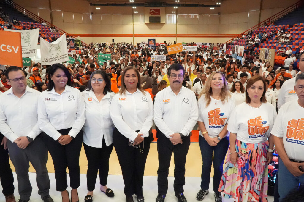 Vive la UAT una fiesta para recibir a estudiantes de bachillerato