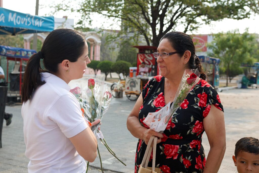 La candidata a Diputada local de Movimiento Ciudadano por el XV Distrito electoral, Mayra Benavides Villafranca suma a su red afectiva a las mamás de la capital del Estado de Tamaulipas.