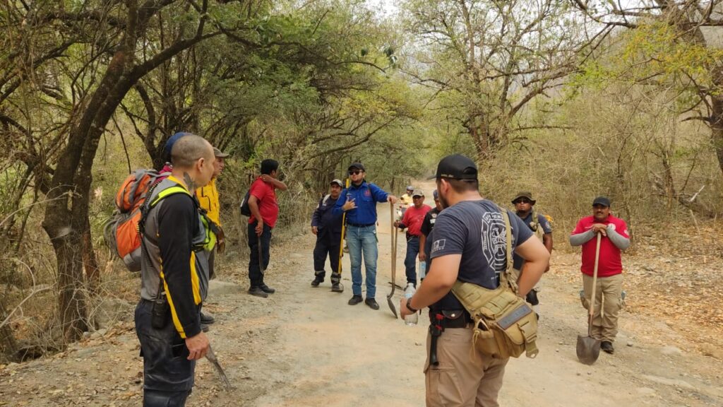 Bomberos de Protección Civil de Victoria continúa apoyando en los trabajos y acciones para controlar el incendio forestal