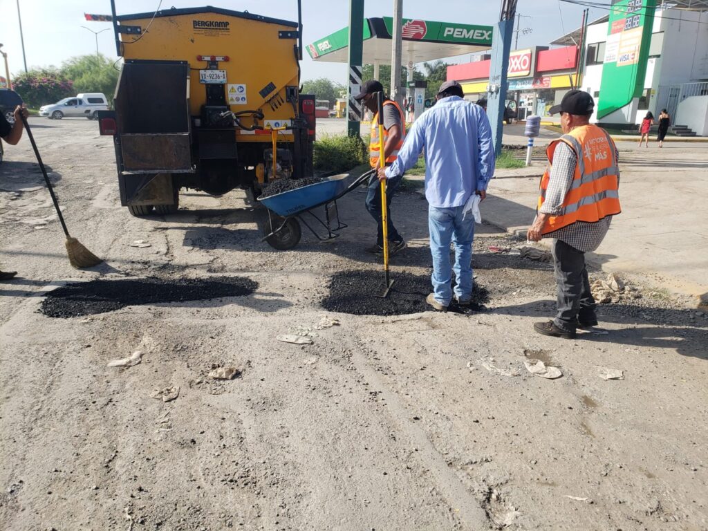 Avanza el mejoramiento de calles en Victoria