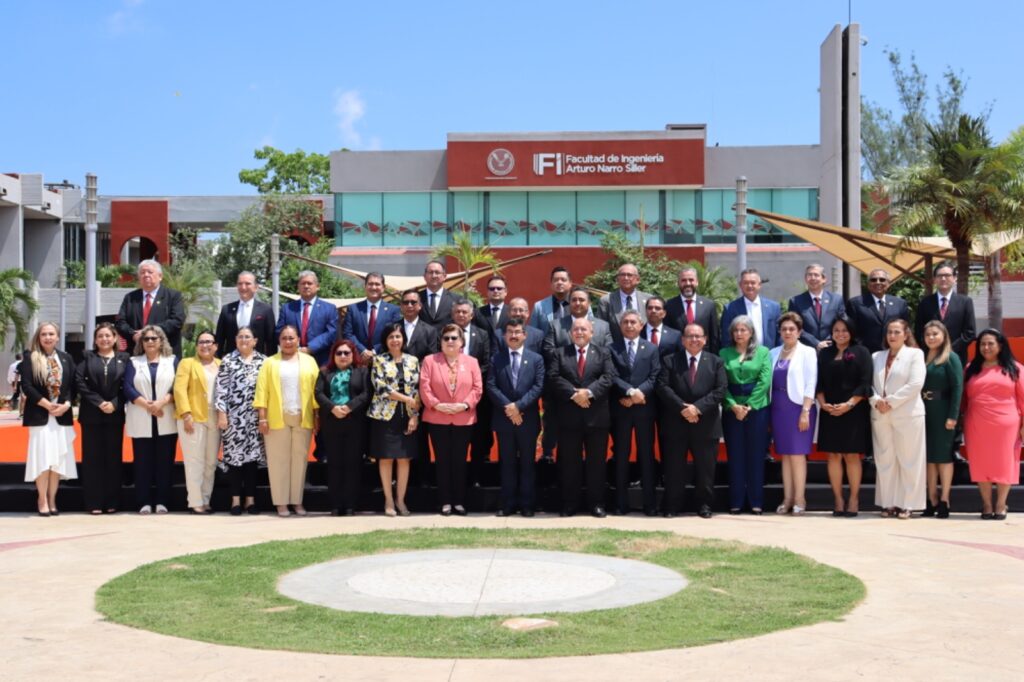 Rector y directores de la UAT evalúan avances y logros académicos