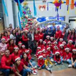 Preside rector encendido del pino navideño Familia UAT