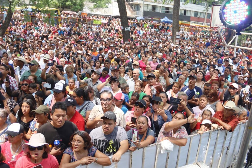 Disfrutan más de 40 mil el festival musical San Marcazo 2025.