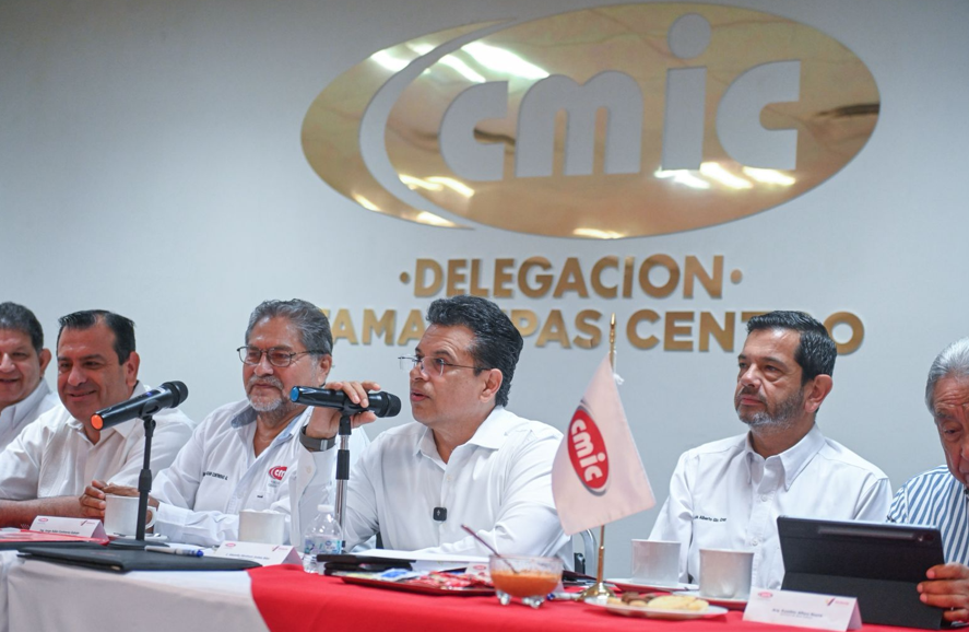 Acuerdan Municipio y CMIC construir obras de calidad.