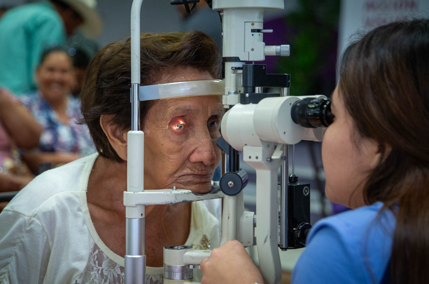 Inicia DIF Tamaulipas la campaña de cataratas “Bienestar en tu mirada 2025”