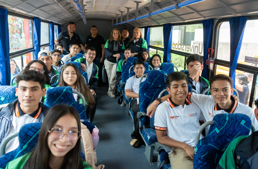 Estudiantes de la UAT inician estancia académica en Canadá Estudiantes de la UAT inician estancia académica en Canadá
