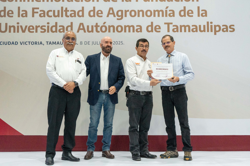 Conmemoran fundación de la Facultad de Agronomía de la UAT