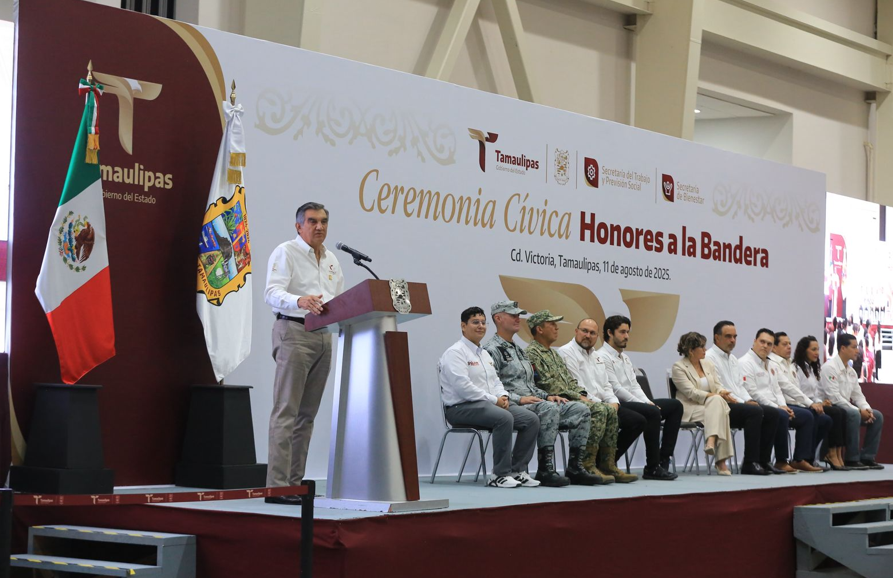 Américo reconoce a deportistas y jóvenes tamaulipecos
