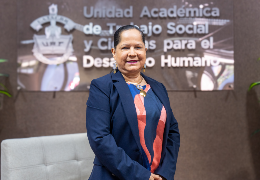 Colabora la UAT en iniciativa para incluir al trabajador social en la educación