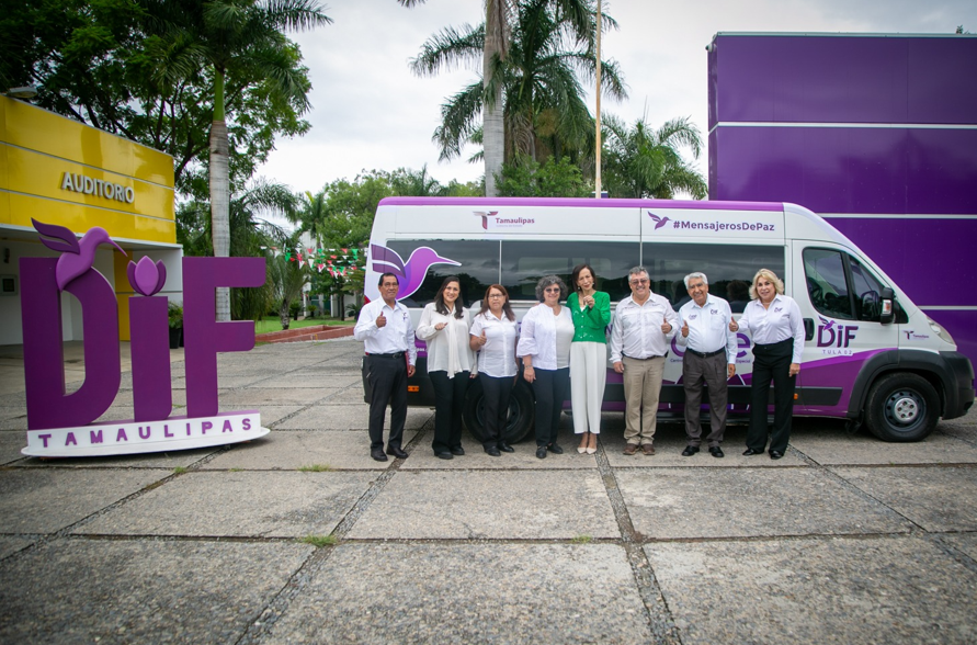 Fortalece DIF Tamaulipas red de transporte adaptado en los 43 municipios