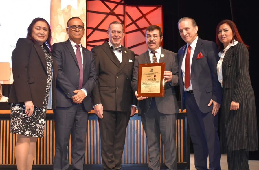 Entregan a la UAT nuevas certificaciones por su calidad educativa