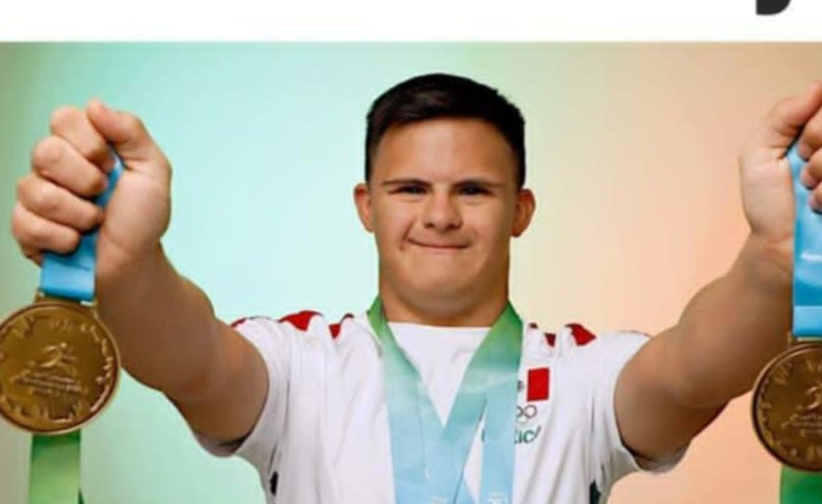 Alex “La Flecha”Avilés, ejemplo juvenil     
