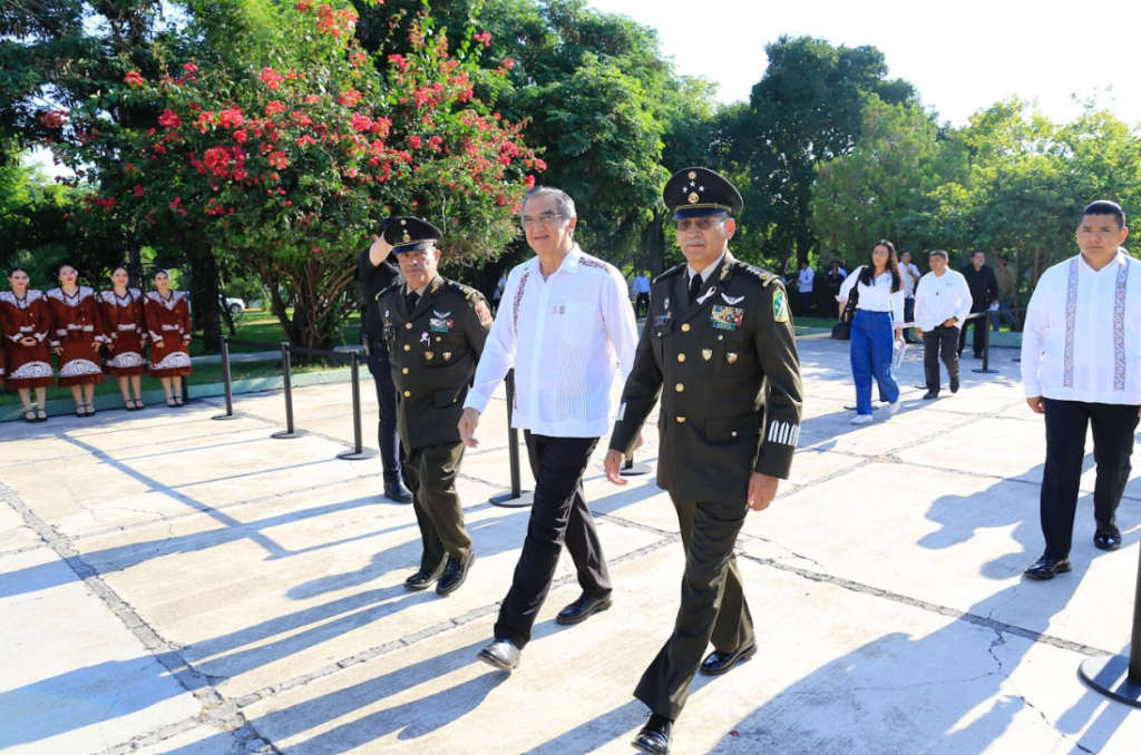 Asiste gobernador Américo Villarreal a toma de protesta del comandante interino de la 48 Zona Militar