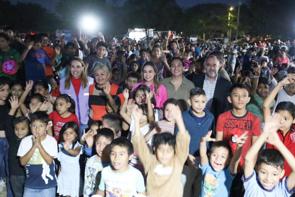 Posada navideña lleva alegría a más de 460 niñas y niños de la colonia Esfuerzo Popular.