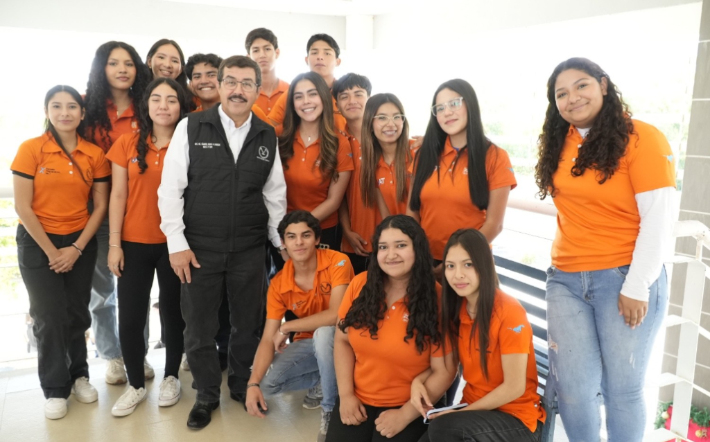 El diálogo con universitarios define el nuevo rumbo de la UAT: rector