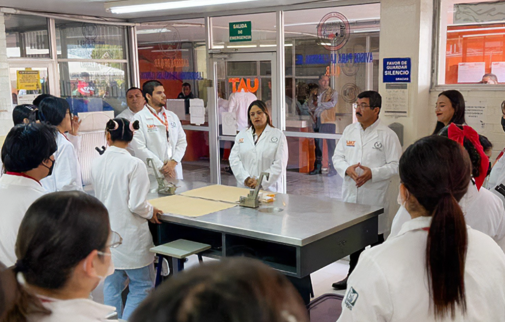 Consolidar el posgrado es prioridad para la UAT: Rector