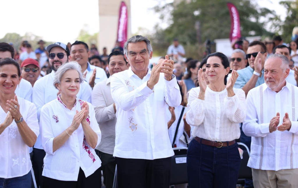 Américo y María de Villarreal reconocen la historia y el trabajo de las despicadoras de Tamaulipas