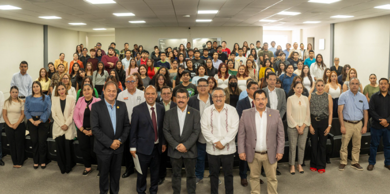 Exponen en la UAT conferencia “Voto Migrante, Elecciones 2027”