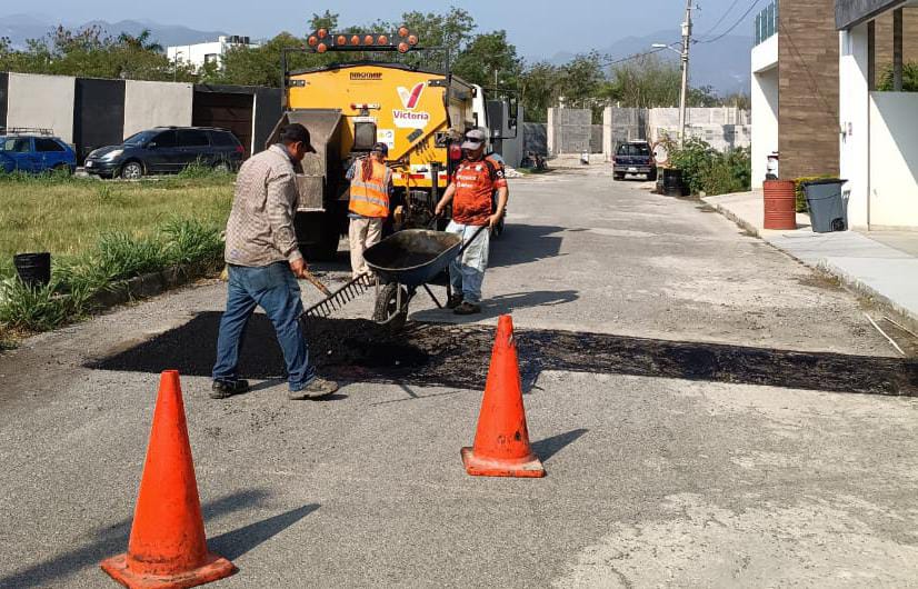 Lleva Municipio programa de bacheo a toda la ciudad.