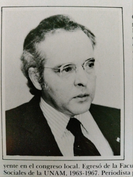 Y balacean casa de escritor Carlos F. Salinas   