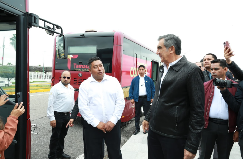 Supervisa gobernador unidades del nuevo sistema de transporte público de Tamaulipas