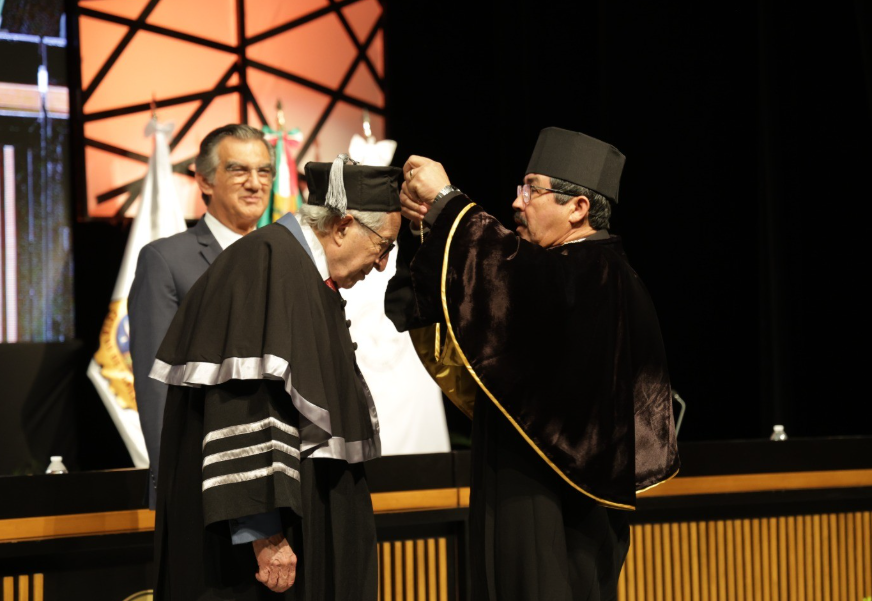 Confiere la UAT Doctorado Honoris Causa al secretario de Salud federal David Kershenobich Confiere la UAT Doctorado Honoris Causa al secretario de Salud federal David Kershenobich