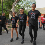 Participan Lucy y Lalo en carrera con causa del IVJUVE.