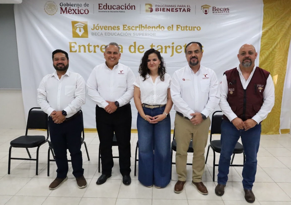 Refuerzan apoyo a estudiantes tamaulipecos con becas “Jóvenes Escribiendo el Futuro” Refuerzan apoyo a estudiantes tamaulipecos con becas “Jóvenes Escribiendo el Futuro”