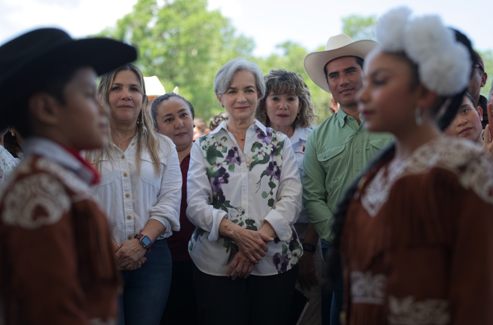 DIF Tamaulipas acerca servicios gratuitos a familias de Llera con la brigada Transformando Familias