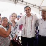 Américo y María de Villarreal llevan apoyos y servicios gratuitos a las familias de Antiguo Morelos