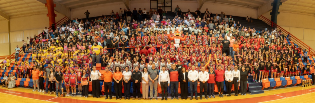 El rector Dámaso Anaya consolida el éxito de la primera Copa UAT de Básquetbol