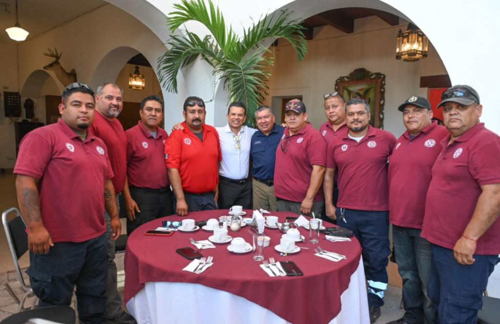 Agradece Lalo Gattás el gran trabajo de Protección Civil y bomberos por Victoria