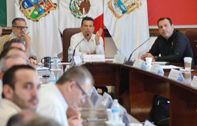 “La instrucción es clara, calle y atención directa a la gente”: Lalo Gattás.